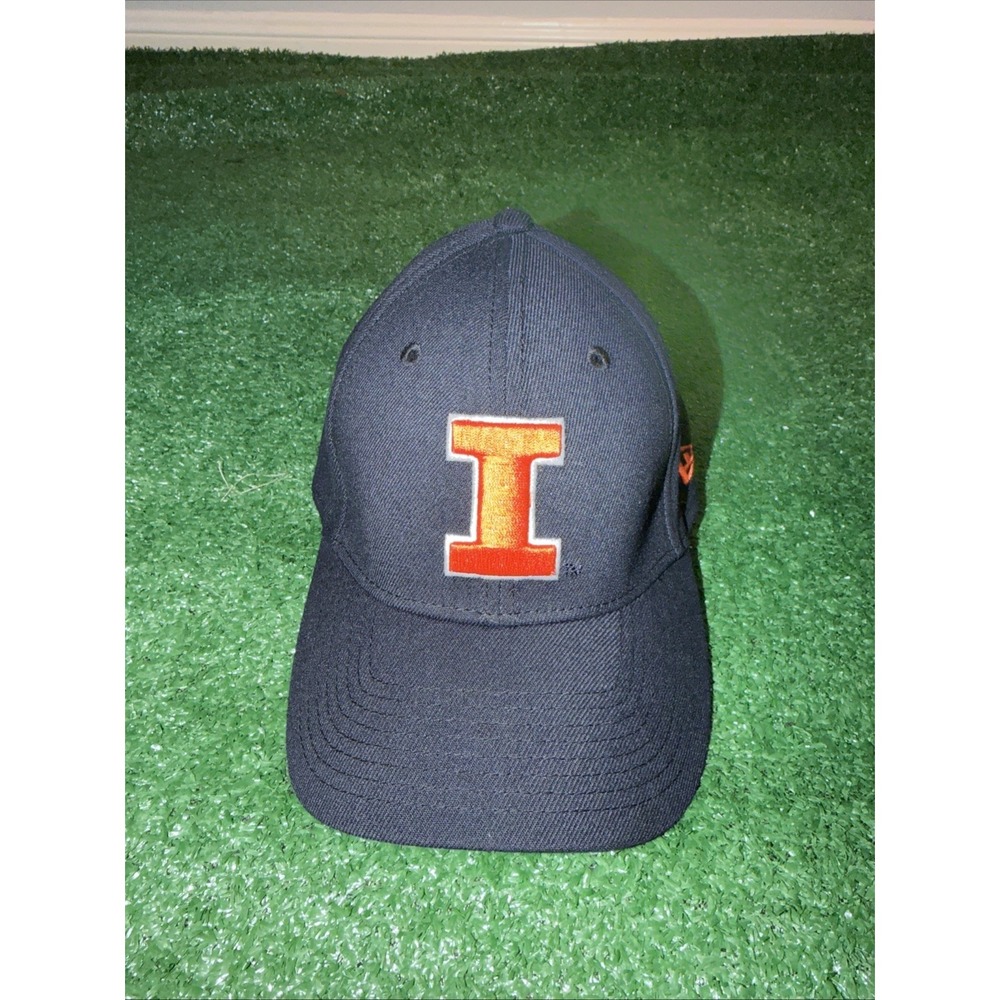 New Era Illinois Fighting Illini 39THIRTY Flex Fit Hat Blue‎ S/M NCAA Cap